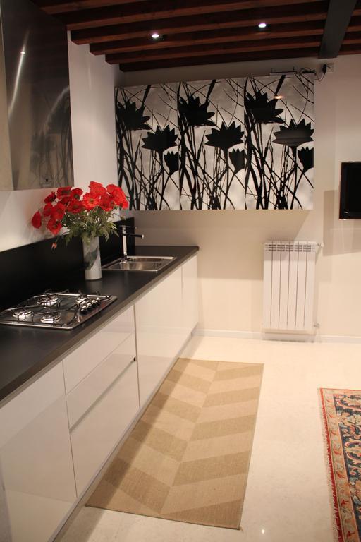 Sarai Apartments Венеция Стая снимка
