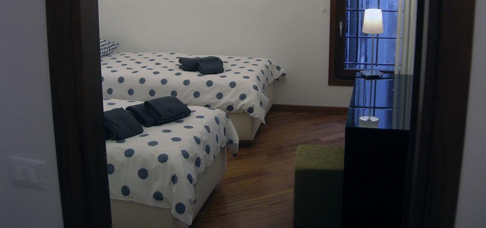 Sarai Apartments Венеция Екстериор снимка